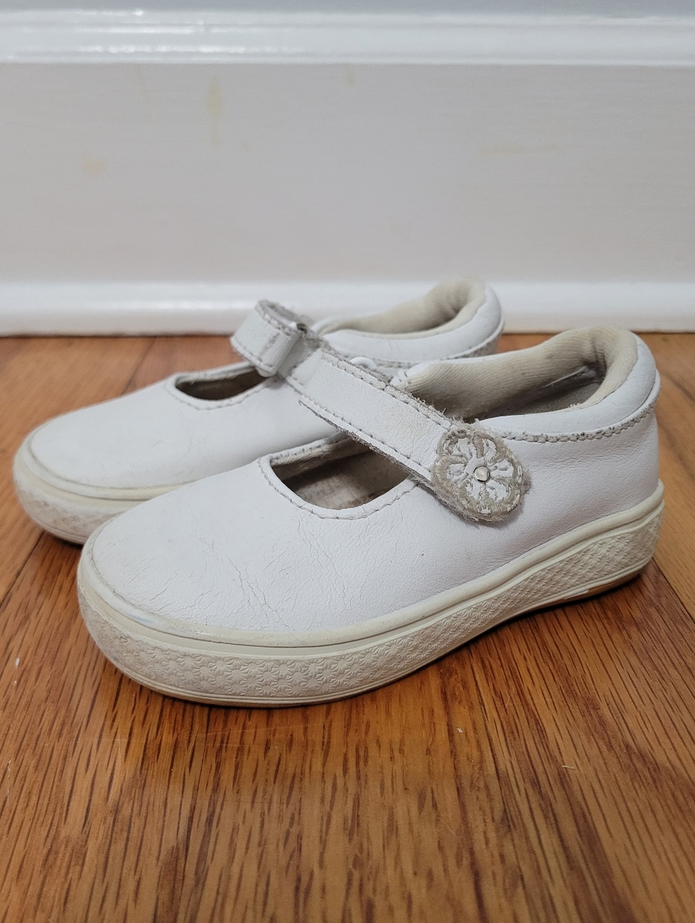 Keds Katie Mary Jane Shoe White Sz 6 Wide Leather Preppy Classic Southern Summer